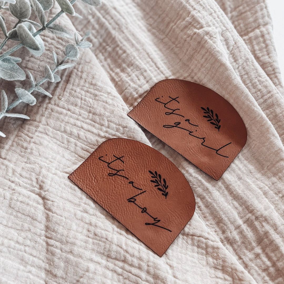 Leatherette milestone set + birth announcement