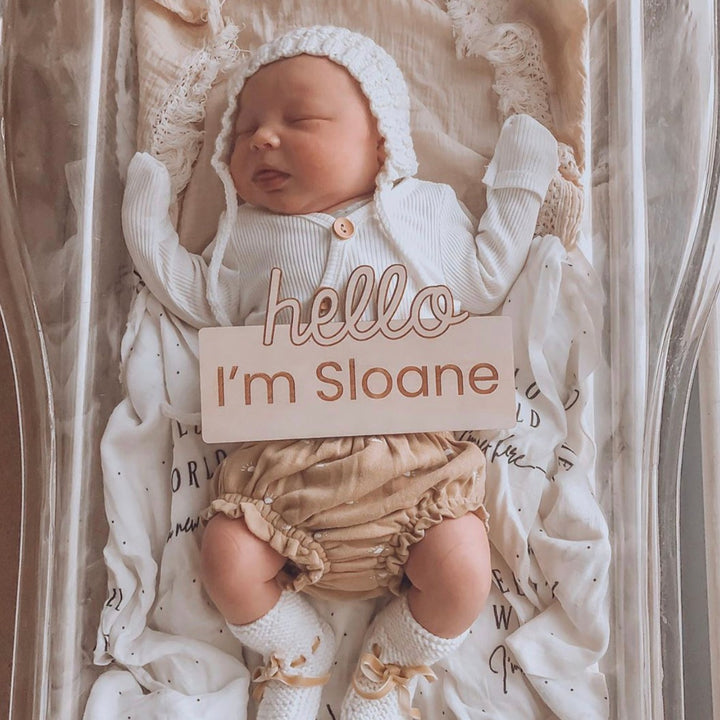 Personalised name plaque - "HELLO I'M ......"